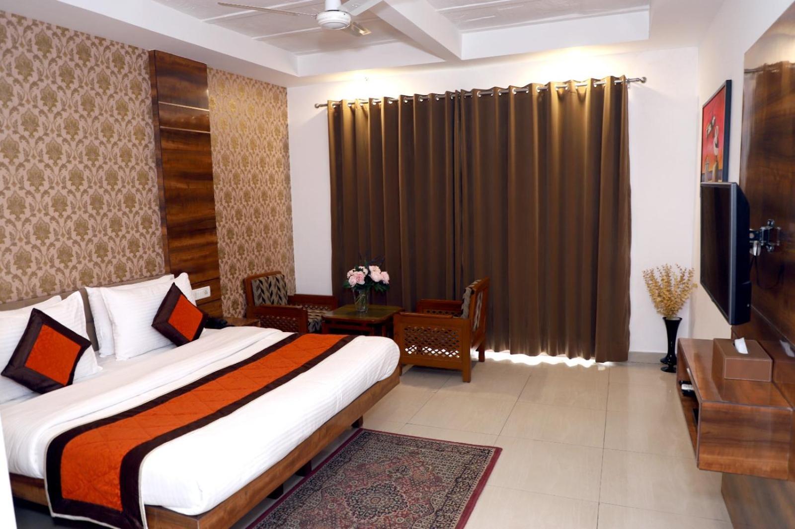 Airport Hotel Nuova Delhi Esterno foto