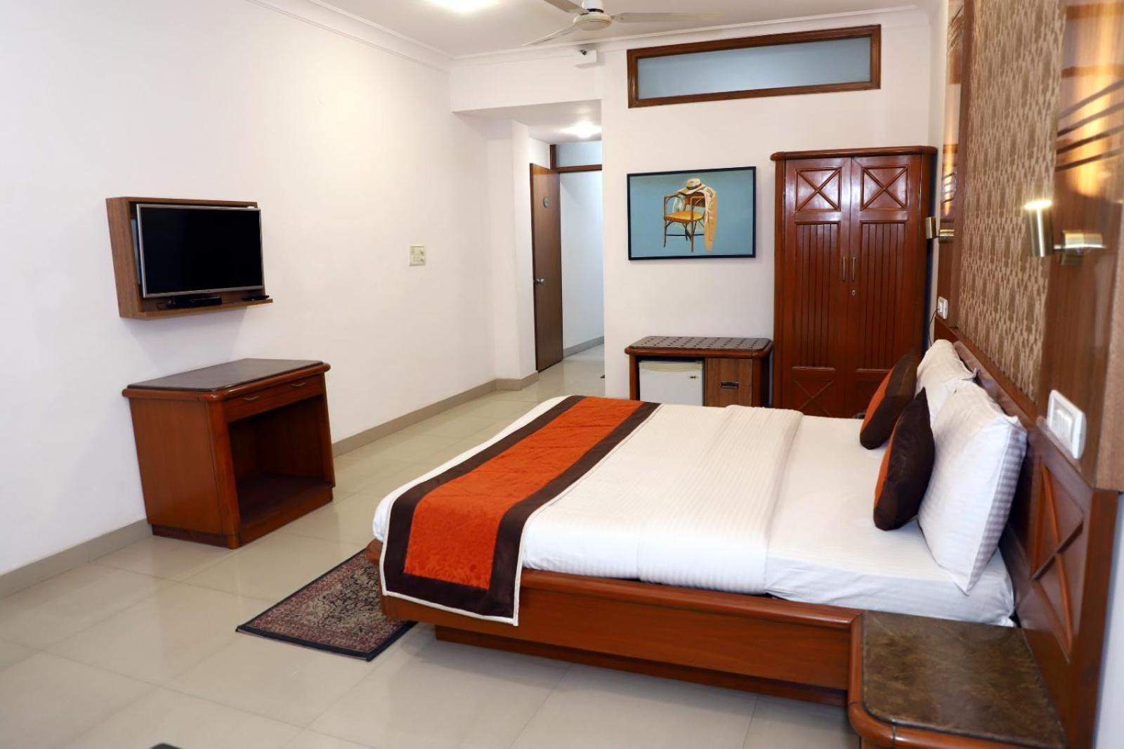 Airport Hotel Nuova Delhi Esterno foto