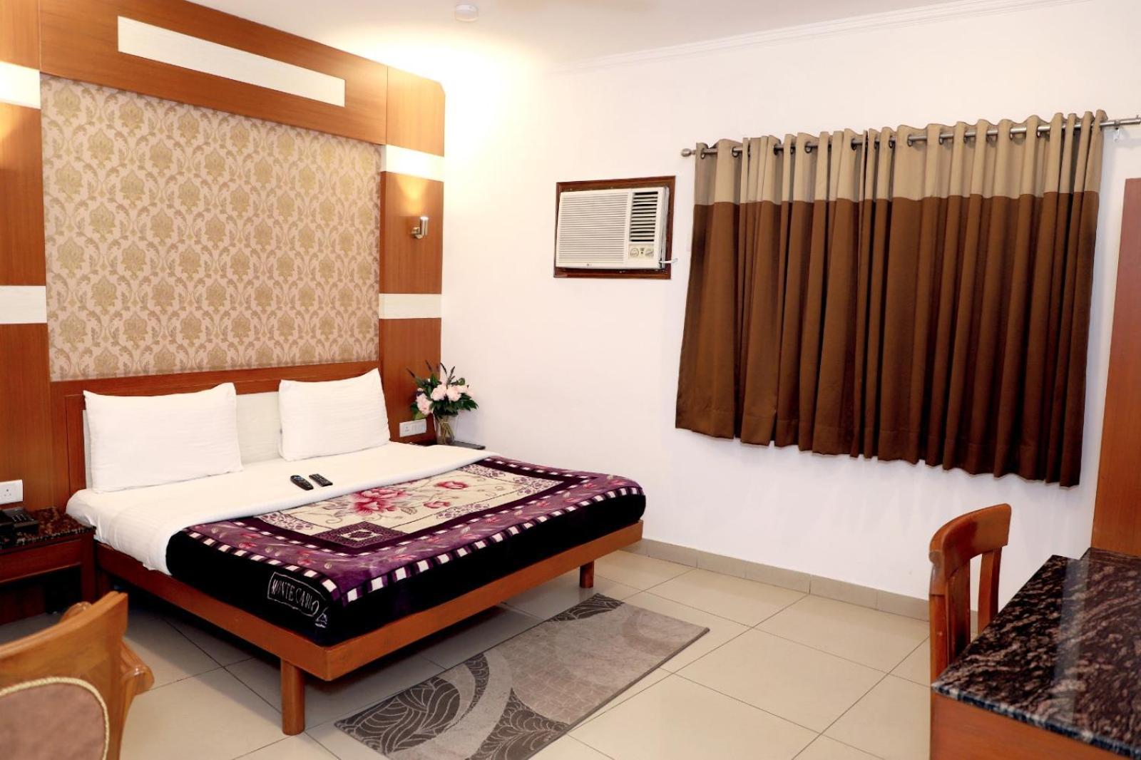 Airport Hotel Nuova Delhi Esterno foto