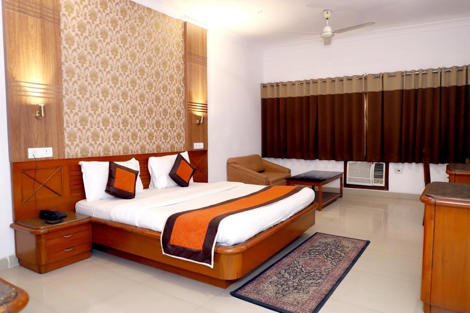 Airport Hotel Nuova Delhi Esterno foto