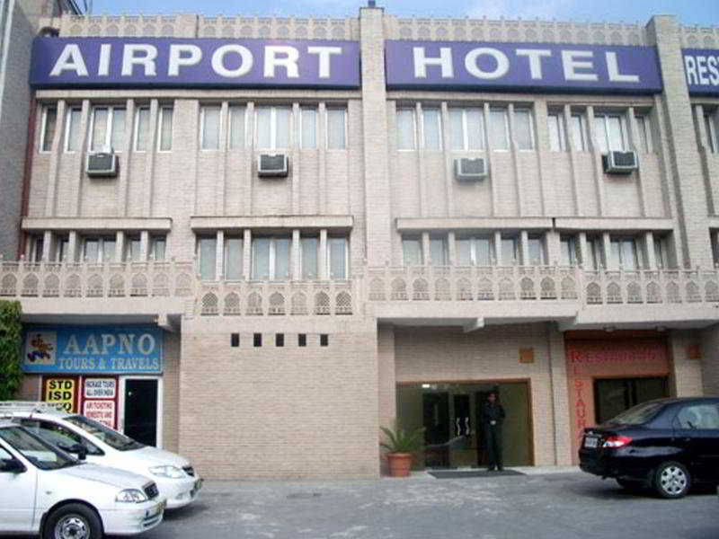 Airport Hotel Nuova Delhi Esterno foto