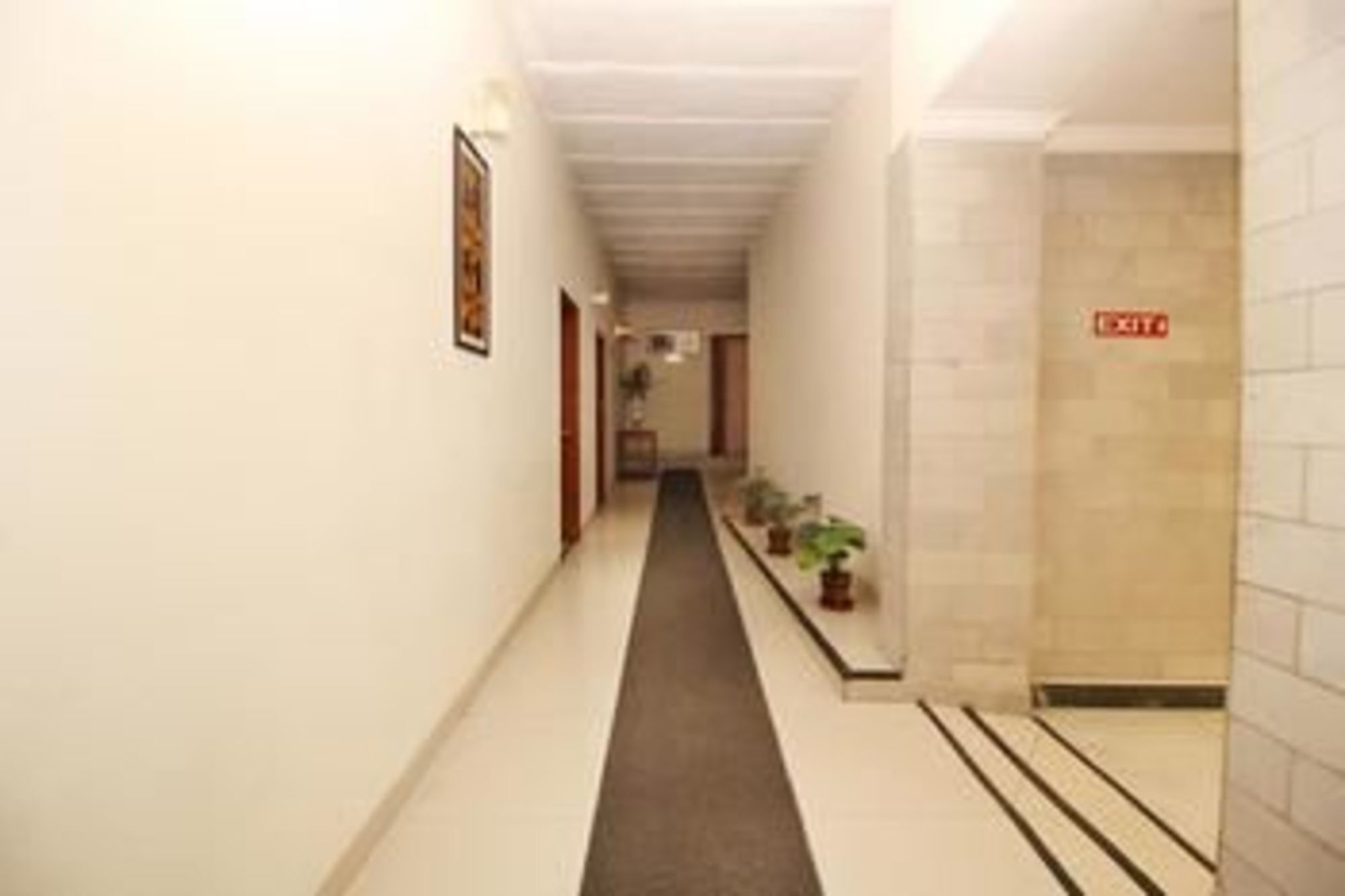 Airport Hotel Nuova Delhi Esterno foto